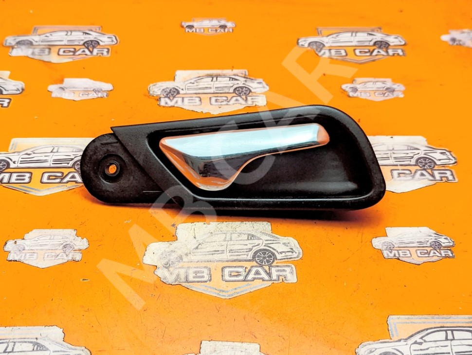 Ручка двери внутренняя MERCEDES-BENZ CLK-класс C208/A208 (1997 - 2000) фото 1 &mdash; Разборка Мерседес