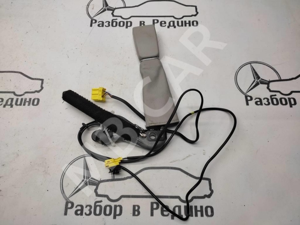 Замок ремня безопасности MERCEDES-BENZ S-класс W220 рестайлинг (2002 - 2005) фото 1 — Разборка Мерседес