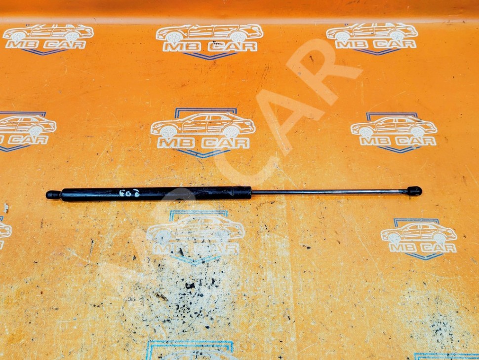 Амортизатор крышки багажника MERCEDES-BENZ Vito W638 (1996 - 2003) фото 1 &mdash; Разборка Мерседес