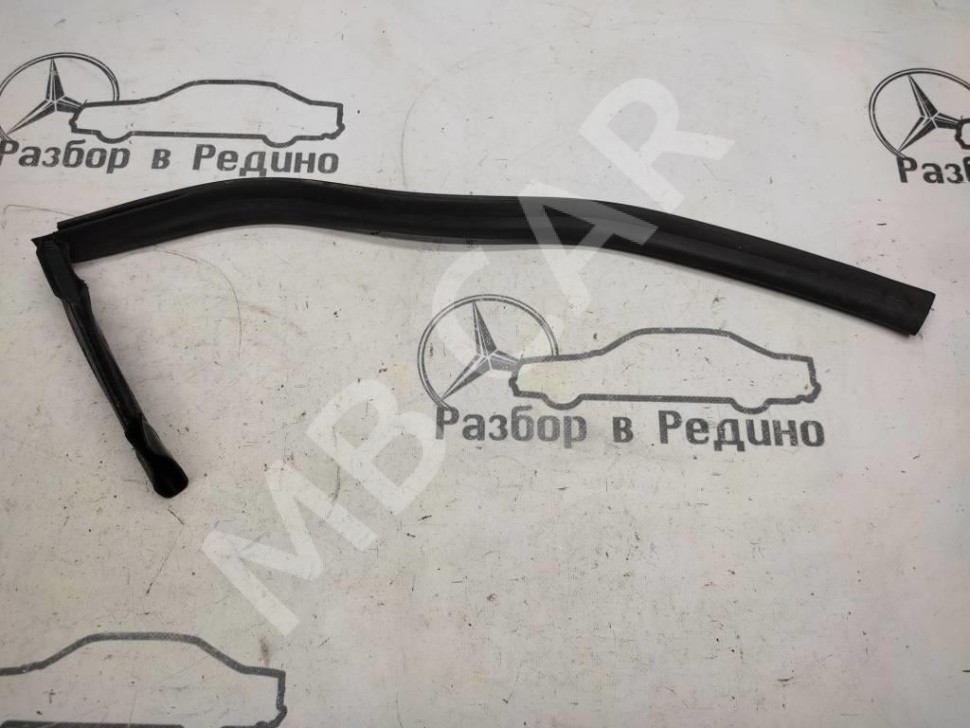 Уплотнитель моторного отсека MERCEDES-BENZ E-класс W212/S212/C207/A207 (2009 - 2013) фото 1 — Разборка Мерседес