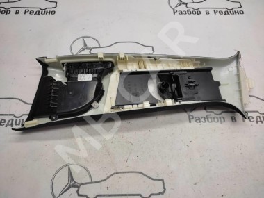 Накладка средней стойки MERCEDES-BENZ GLS-класс X166 (2015 - 2019) — Разборка Мерседес