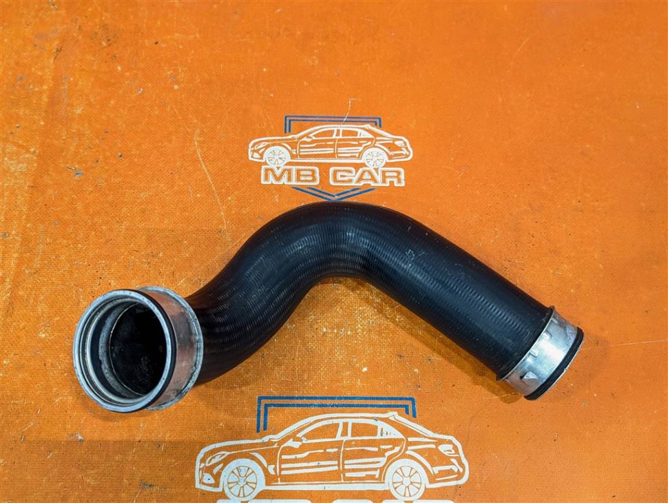 Патрубок интеркулера MERCEDES-BENZ E-класс W211/S211 (2002 - 2006) фото 1 &mdash; Разборка Мерседес