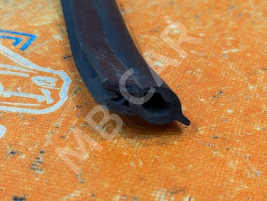 Уплотнитель моторного отсека MERCEDES-BENZ E-класс W124/S124/C124/A124 (1984 - 1997) — Разборка Мерседес