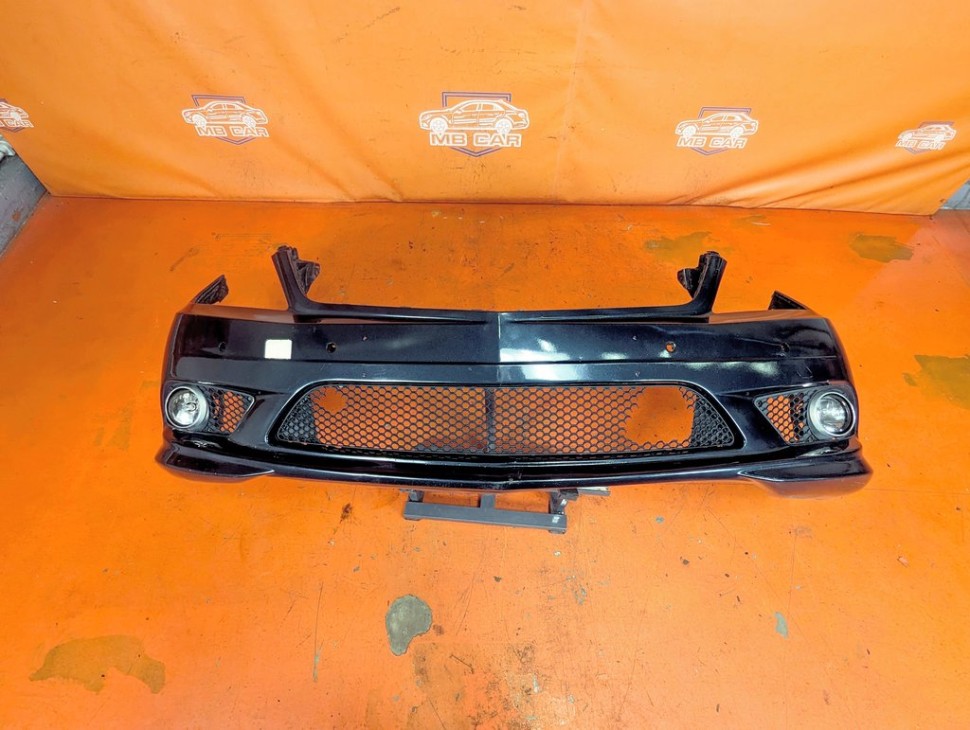Бампер передний MERCEDES-BENZ C-класс W204/S204 (2006 - 2011) фото 1 &mdash; Разборка Мерседес