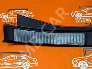 Накладка замка багажника MERCEDES-BENZ R-класс W251 (2005 - 2007) — Разборка Мерседес