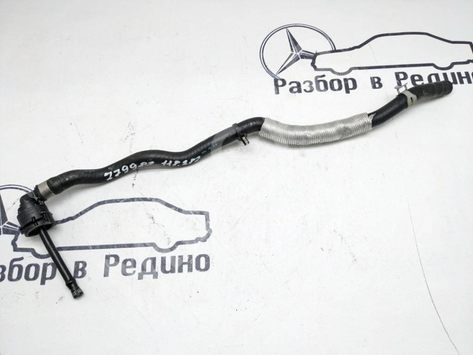 Трубка вентиляции расширительного бака MERCEDES-BENZ CLA-класс C118/X118 (2019 - 2023) фото 1 — Разборка Мерседес