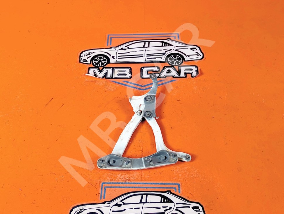 Петля капота MERCEDES-BENZ C-класс W202/S202 (1993 - 1997) фото 1 &mdash; Разборка Мерседес