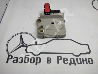 Блок предохранителей MERCEDES-BENZ S-класс W220 рестайлинг (2002 - 2005) — Разборка Мерседес