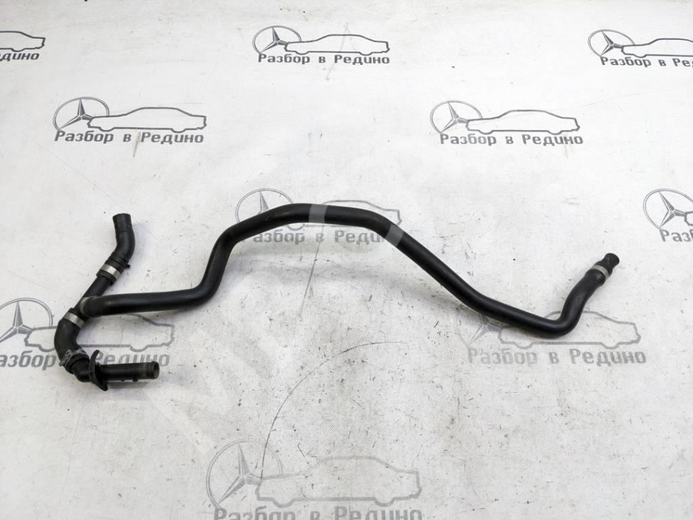 Патрубок ОЖ MERCEDES-BENZ S-класс W220 рестайлинг (2002 - 2005) фото 1 — Разборка Мерседес