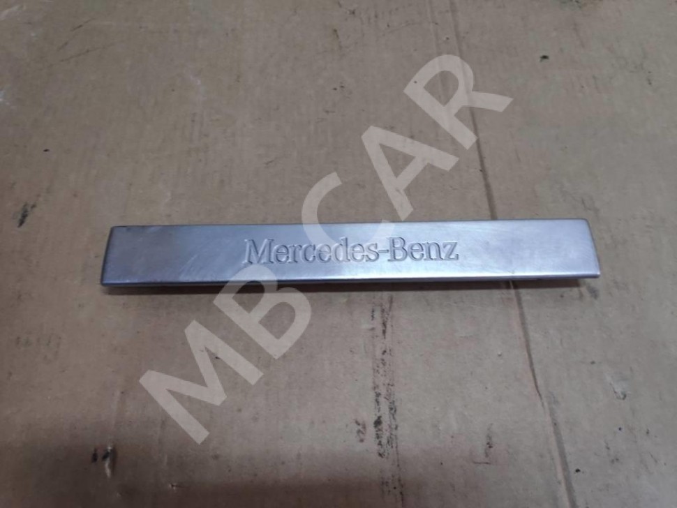 Накладка порога внутренняя MERCEDES-BENZ M-класс AMG W163 (2000 - 2001) фото 1 — Разборка Мерседес