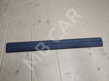 Накладка порога внутренняя MERCEDES-BENZ E-класс W212/S212/C207/A207 (2009 - 2013) — Разборка Мерседес