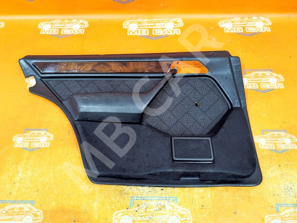 Карта двери задняя левая MERCEDES-BENZ E-класс W124/S124/C124/A124 (1984 - 1997) фото 1 &mdash; Разборка Мерседес