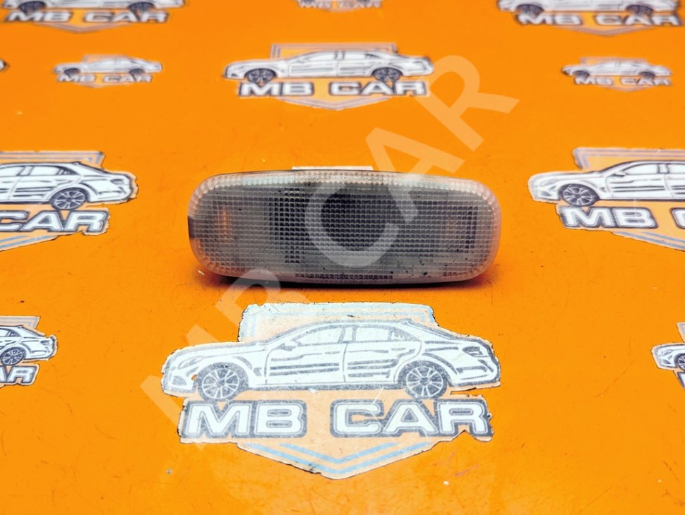 Плафон подсветки MERCEDES-BENZ C-класс W203/S203/CL203 (2000 - 2004) фото 1 — Разборка Мерседес