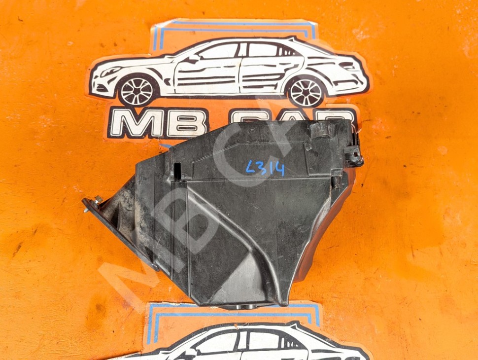 Корпус блока предохранителей MERCEDES-BENZ S-класс W221 рестайлинг (2009 - 2013) фото 1 &mdash; Разборка Мерседес