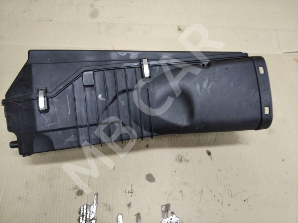 Корпус воздушного фильтра MERCEDES-BENZ E-класс W211/S211 (2002 - 2006) фото 1 — Разборка Мерседес