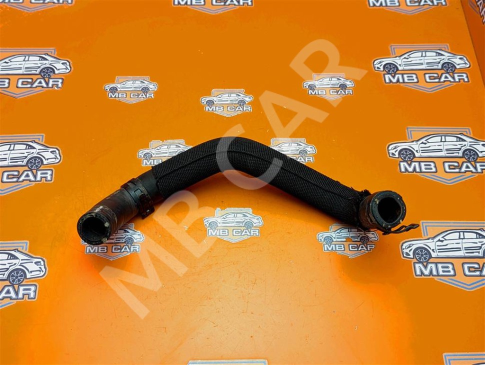 Патрубок ОЖ MERCEDES-BENZ C-класс W203/S203/CL203 (2000 - 2004) фото 1 — Разборка Мерседес