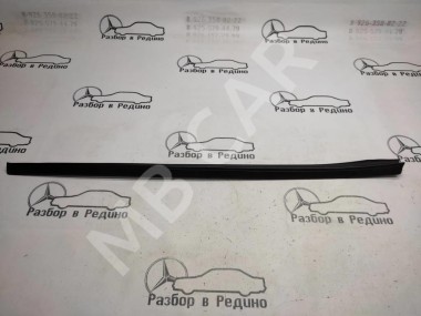 Молдинг лобового стекла MERCEDES-BENZ R-класс W251 (2005 - 2007) — Разборка Мерседес