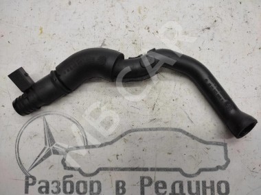 Трубка вентиляции картерных газов MERCEDES-BENZ C-класс W204/S204 (2006 - 2011) — Разборка Мерседес