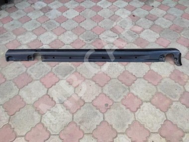 Порог пластиковый левый MERCEDES-BENZ S-класс W220 (1998 - 2005) — Разборка Мерседес