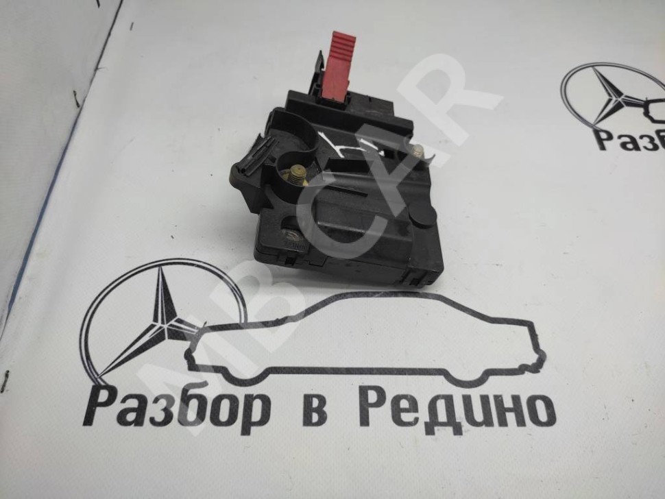 Блок предохранителей MERCEDES-BENZ S-класс W220 рестайлинг (2002 - 2005) фото 1 — Разборка Мерседес