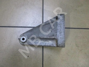 Лапа правая MERCEDES-BENZ E-класс W211/S211 (2002 - 2006) — Разборка Мерседес