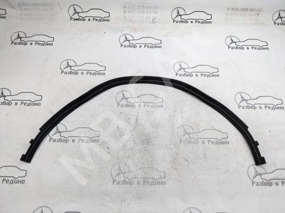 Уплотнитель моторного отсека MERCEDES-BENZ S-класс W220 рестайлинг (2002 - 2005) фото 1 — Разборка Мерседес