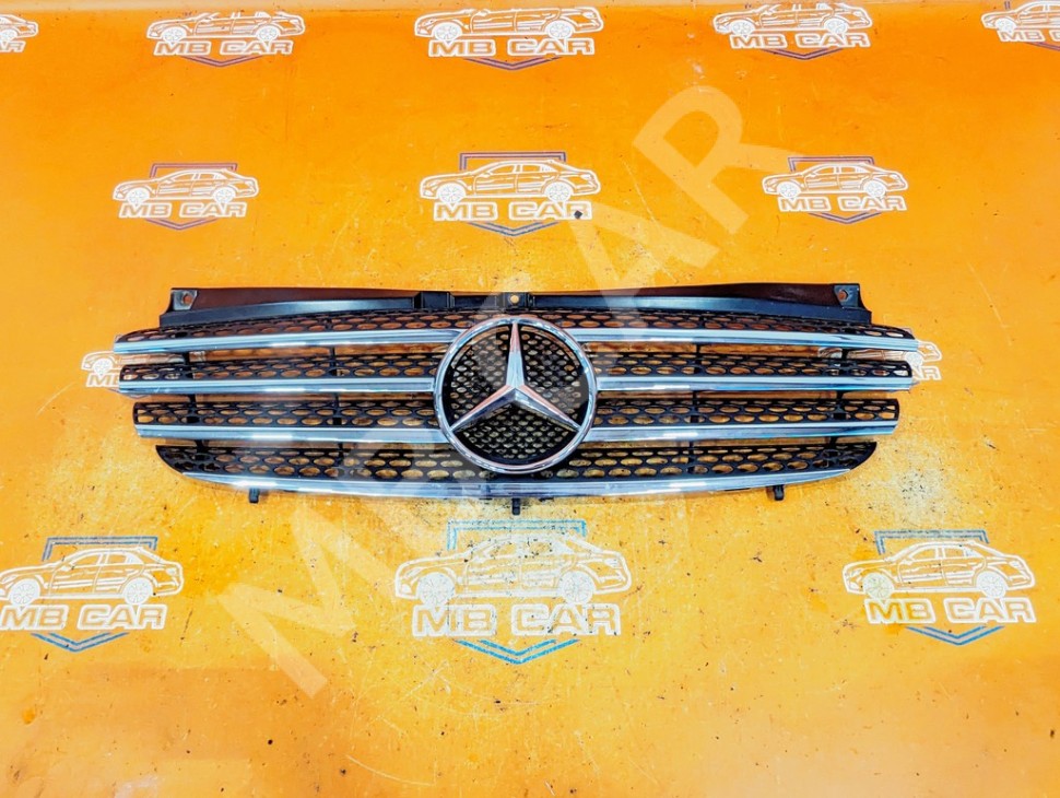Решетка радиатора MERCEDES-BENZ V-класс W639 (2003 - 2014) фото 1 &mdash; Разборка Мерседес