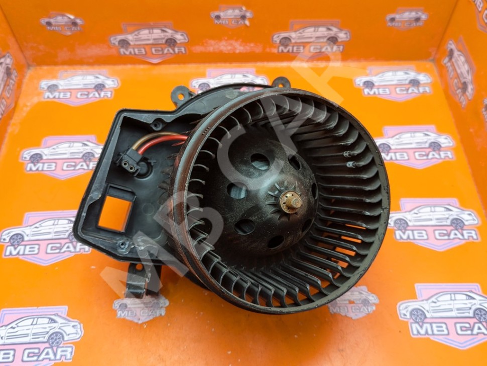 Моторчик отопителя MERCEDES-BENZ C-класс W203/S203/CL203 (2000 - 2004) фото 1 &mdash; Разборка Мерседес