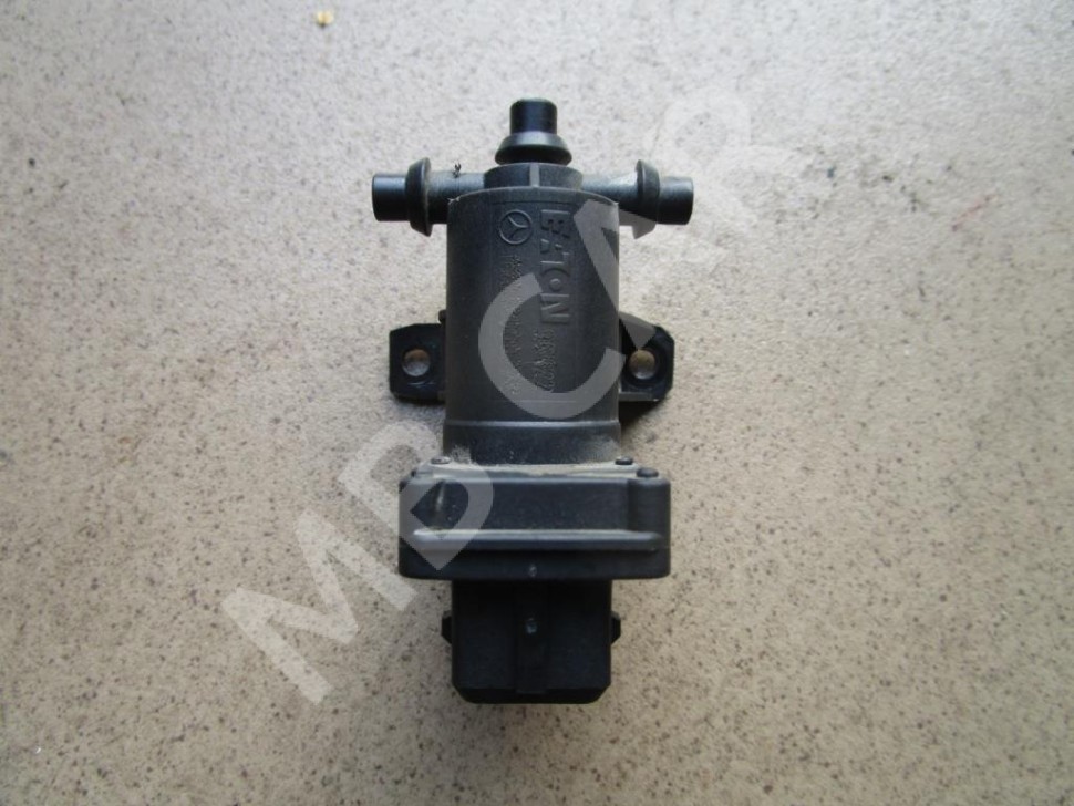 Клапан воздушный MERCEDES-BENZ S-класс W140 (1991 - 1998) фото 1 &mdash; Разборка Мерседес