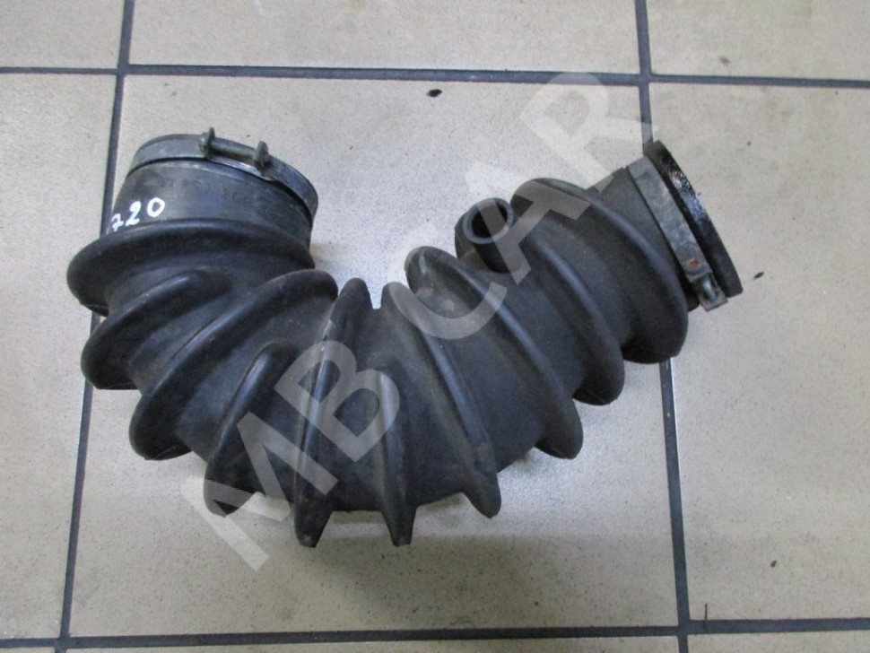 Патрубок воздушный MERCEDES-BENZ S-класс W140 (1991 - 1998) фото 1 &mdash; Разборка Мерседес