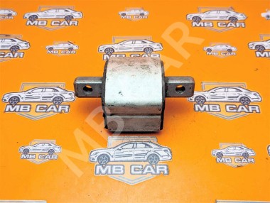 Опора КПП MERCEDES-BENZ C-класс W204/S204/С204 рестайлинг (2011 - 2015) — Разборка Мерседес