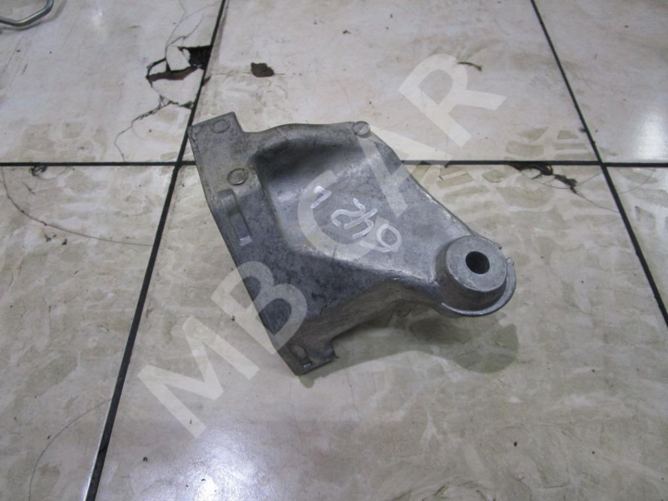 Лапа левая MERCEDES-BENZ M-класс W166 (2011 - 2015) фото 1 &mdash; Разборка Мерседес