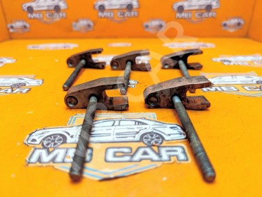 Кронштейн крепления форсунок MERCEDES-BENZ C-класс W203/S203/CL203 (2000 - 2004) &mdash; Разборка Мерседес