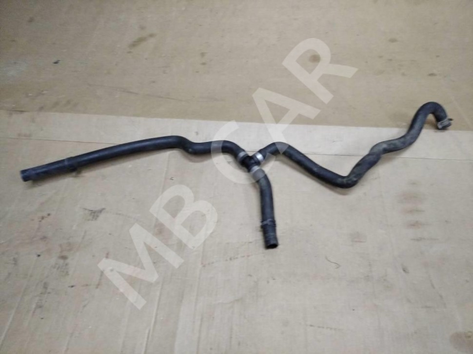 Патрубок ОЖ MERCEDES-BENZ S-класс W220 (1998 - 2005) фото 1 — Разборка Мерседес