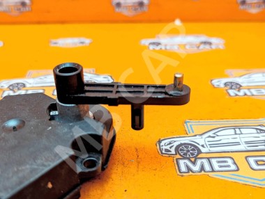 Сервоприводы печки MERCEDES-BENZ M-класс W163 (1997 - 2001) &mdash; Разборка Мерседес