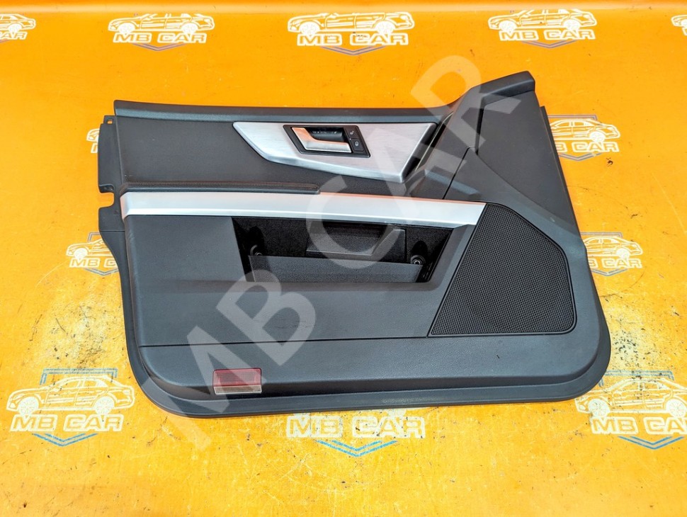 Карта двери передняя левая MERCEDES-BENZ GLK-класс X204 (2008 - 2012) фото 1 — Разборка Мерседес
