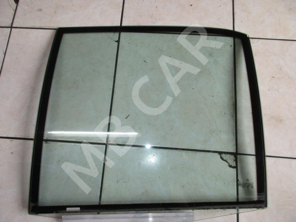 Стекло заднее левое MERCEDES-BENZ S-класс W140 (1991 - 1998) фото 1 — Разборка Мерседес