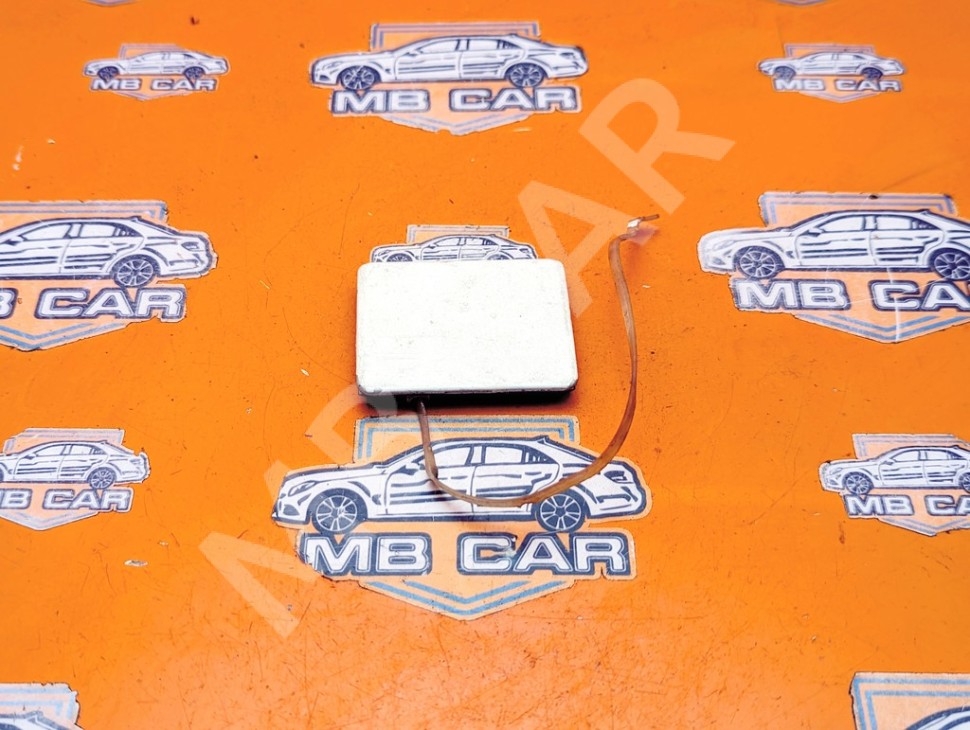 Заглушка порога MERCEDES-BENZ E-класс W124/S124/C124/A124 (1984 - 1997) фото 1 — Разборка Мерседес