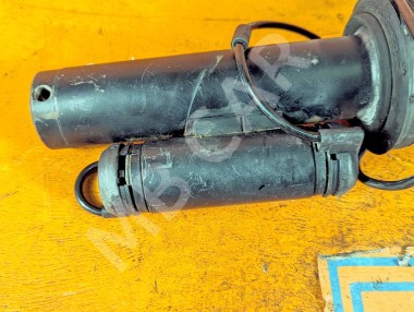 Пневмостойка передняя MERCEDES-BENZ S-класс W221 рестайлинг (2009 - 2013) &mdash; Разборка Мерседес