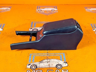 Подлокотник MERCEDES-BENZ E-класс W210/S210 рестайлинг (1999 - 2003) E 200 2.0 MT (163 л.с.) &mdash; Разборка Мерседес