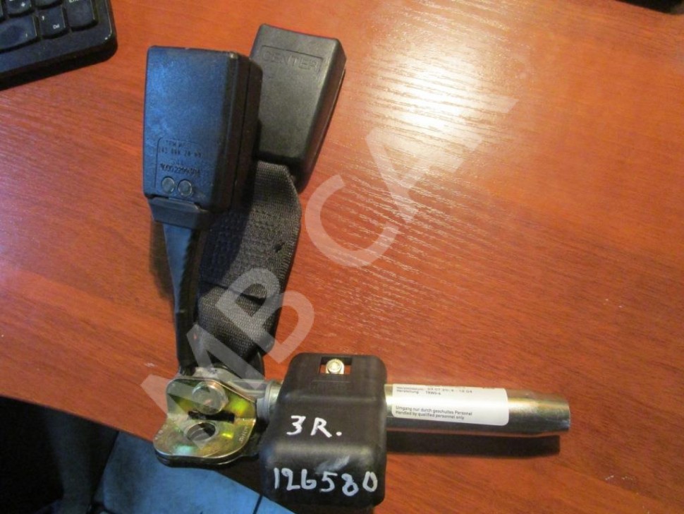 Замок ремня безопасности MERCEDES-BENZ C-класс W203/S203/CL203 рестайлинг (2004 - 2008) фото 1 — Разборка Мерседес