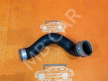 Патрубок интеркулера MERCEDES-BENZ C-класс W204/S204 (2006 - 2011) — Разборка Мерседес