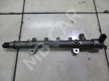 Рампа топливная MERCEDES-BENZ E-класс W212/S212/C207/A207 рестайлинг (2013 - 2016) — Разборка Мерседес