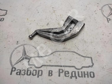 Кронштейн MERCEDES-BENZ C-класс W204/S204 (2006 - 2011) — Разборка Мерседес