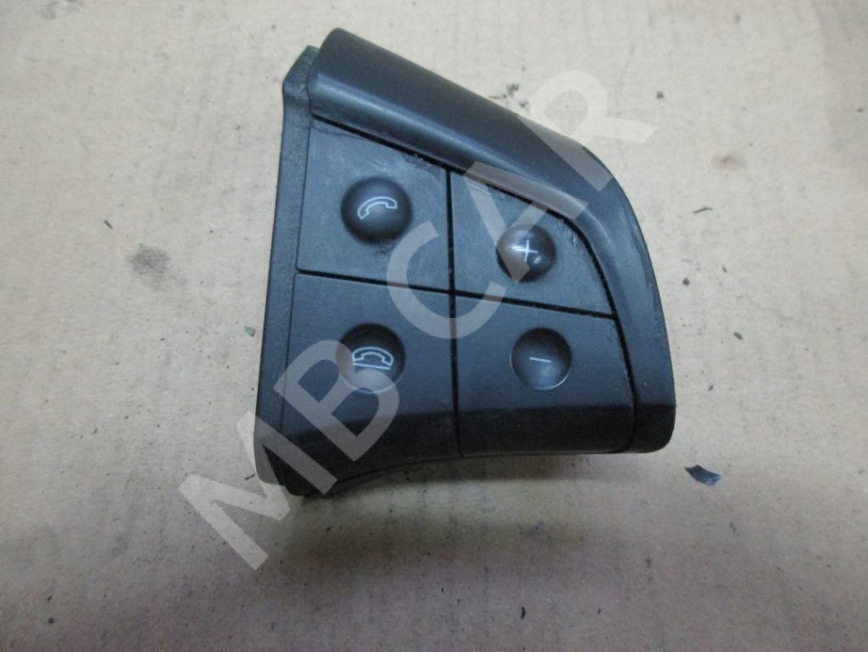 Кнопка на руле MERCEDES-BENZ B-класс W245 (2005 - 2009) фото 1 — Разборка Мерседес