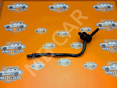 Трубка вентиляции картерных газов MERCEDES-BENZ C-класс W204/S204 (2006 - 2011) — Разборка Мерседес