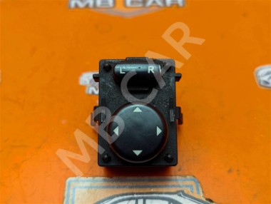 Кнопка регулировки зеркал MERCEDES-BENZ Sprinter W901-905 (1995 - 2006) — Разборка Мерседес