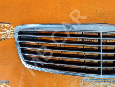 Решетка радиатора MERCEDES-BENZ E-класс W211/S211 (2002 - 2006) — Разборка Мерседес