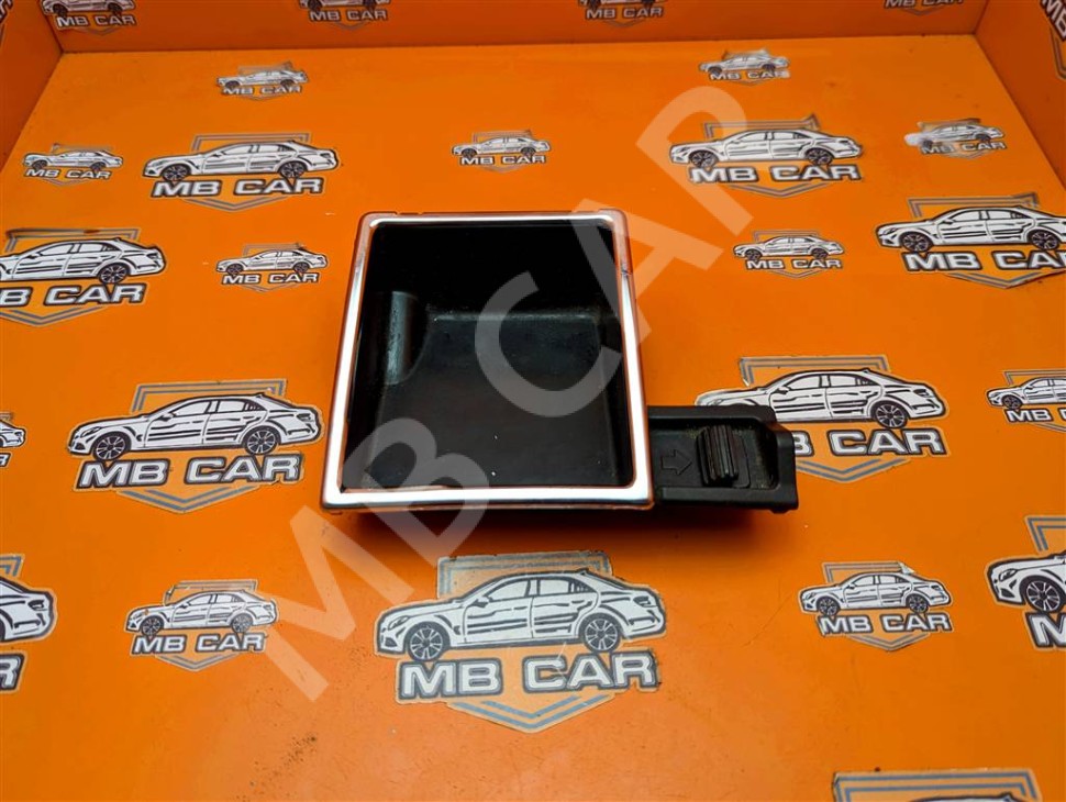 Пепельница MERCEDES-BENZ E-класс W211/S211 (2002 - 2006) фото 1 — Разборка Мерседес