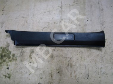 Накладка задней стойки MERCEDES-BENZ E-класс W124/S124/C124/A124 (1984 - 1997) — Разборка Мерседес